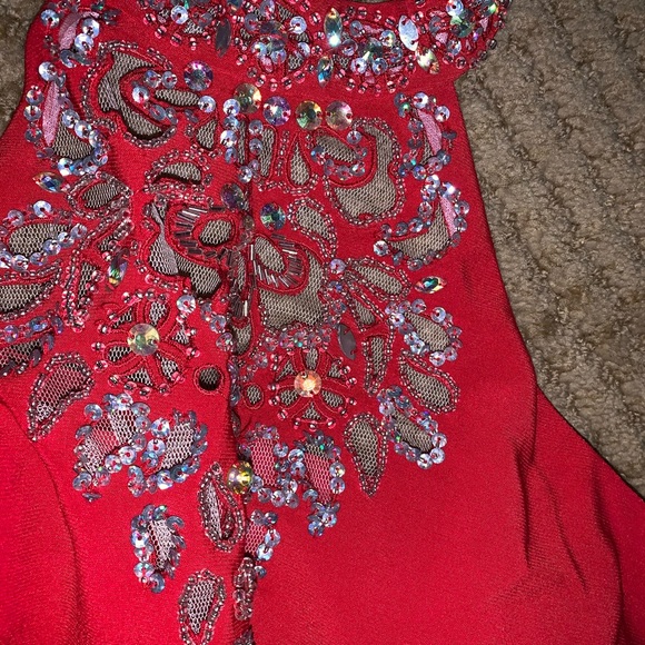 9/10 Red Alex and Sophia Prom Dress - Picture 3 of 5